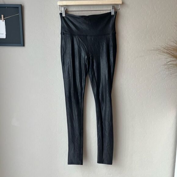 Spanx Faux Leather Pull On‎ Leggings Black Size M - Picture 2 of 9